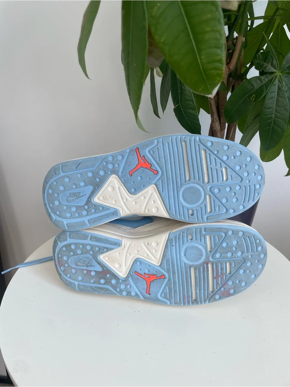 Women Size 9 Jordan CMFT Era Pale Ivory Mango Psychic Blue Shoes